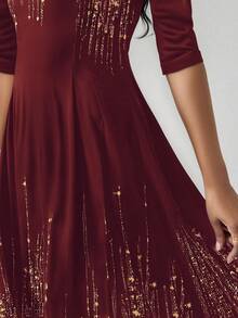 SHEIN Lady 女士亮面印花圆领短袖中长连衣裙 - 酒紅色 - 查看 6