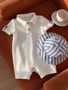SHEIN Bộ 2 món cho bé trai sơ sinh, kiểu dáng dễ thương, chất liệu dệt kim, tay ngắn, kẻ sọc và mũ kẻ sọc, thích hợp cho tiệc sinh nhật, tiệc tưng bừng, tiệc tối, biểu diễn, đám cưới, lễ kỷ niệm 1 tháng tuổi, lễ rửa tội và sinh nhật lần thứ nhất. - Nhiều màu - Xem 6