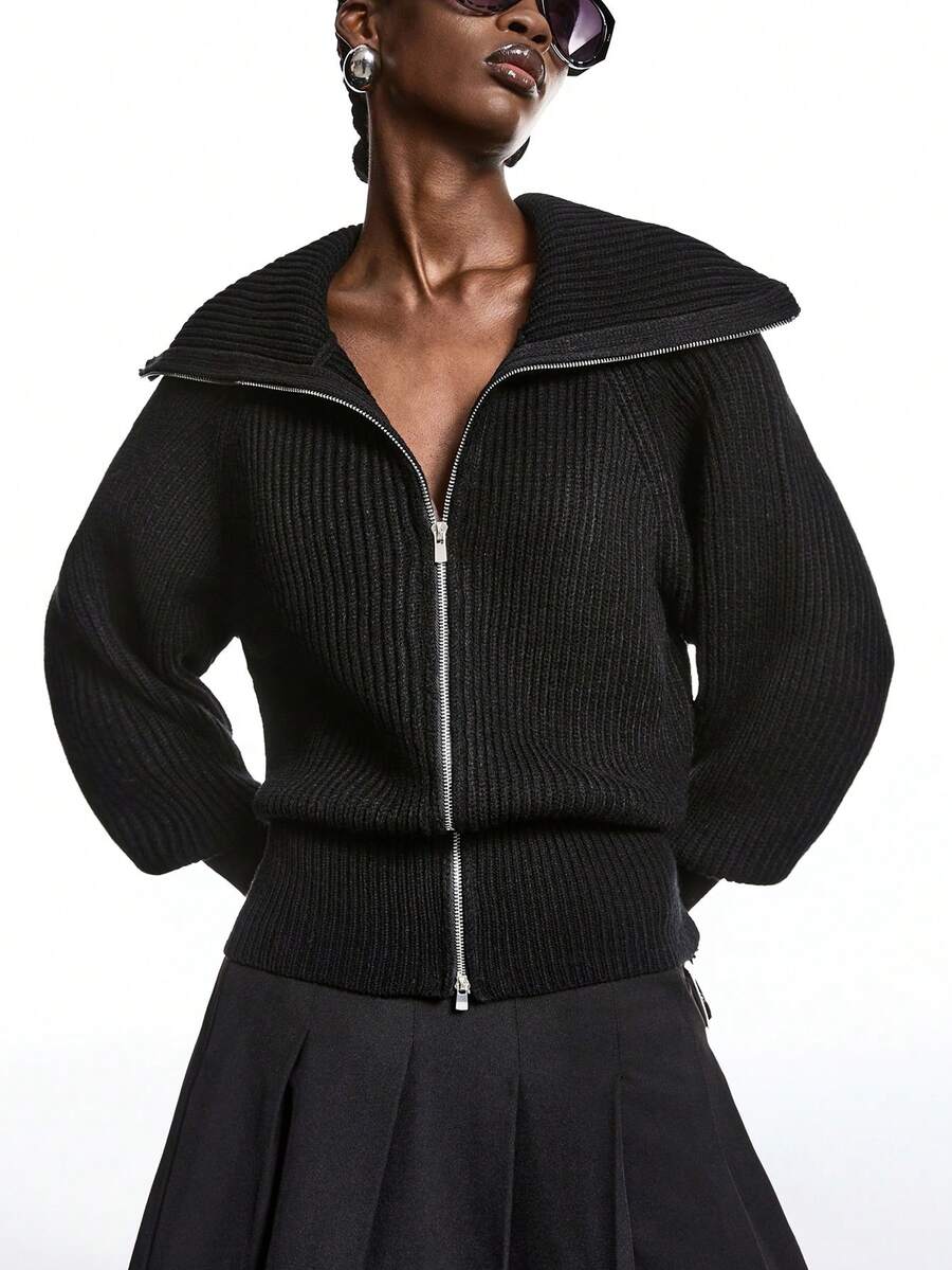 LYSMO 2025新款极简主义冬季女式休闲通勤简约纯黑色插肩袖拉链开衫，大翻领设计，适合外出、街头风和斯德哥尔摩风格，是女士圣诞节、冬季和新年休闲装的理想之选。 - 黑色 - 查看 1