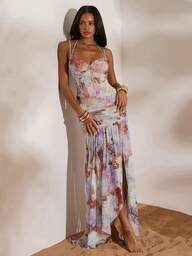 Opulessa שמלת סריגים לחופשה עם הדפס רשת וכתפיות ספגטי לנשים