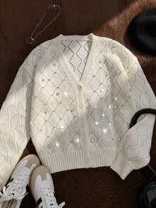 Muvela Cardigan tricoté élégant orné de diamants pour femmes, chaud et confortable, style vintage chic, convient pour Noël, rassemblement de sœurs, thé de l'après-midi, fête d'anniversaire, article élégant et doux pour l'automne/l'hiver, rendez-vous de la Saint-Valentin - Blanc - Voir 2