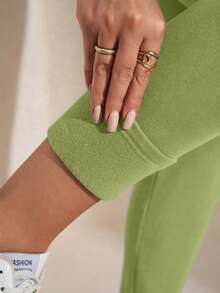 SHEIN LUNE Plus Size Women Solid Color Elastic Waist Casual Thermal Lined Leggings Knit Pants Green Pants For Women Lime Green Pants Green Clothes Green Leggings Women - Olive Green - View 1