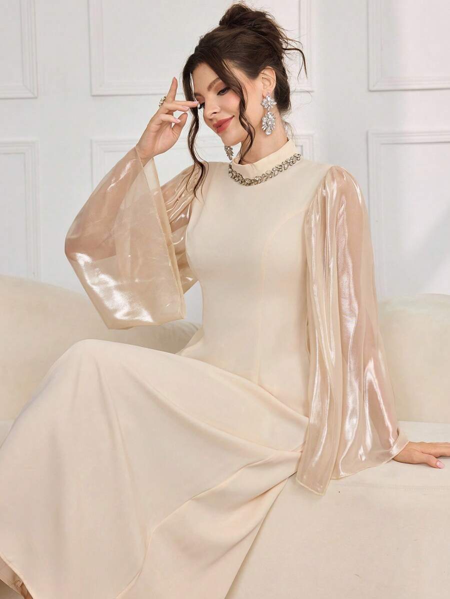 Al Najma 时尚端庄新款镶满水钻的女士长袍 - 杏色 - 查看 1
