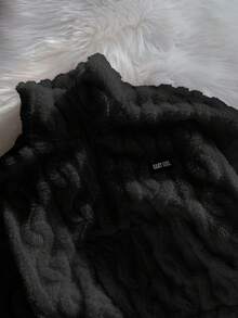 Comfortcana 黑色女士短字母图案毛绒休闲卫衣