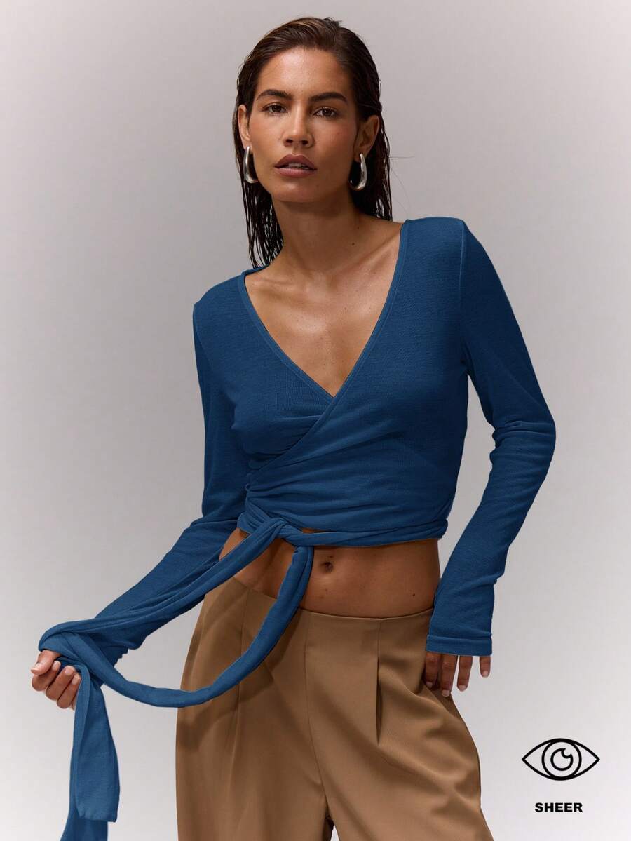 MUSERA V领裹身系带上衣，休闲百搭，适合度假、机场出行、返校季等场合，优雅春夏皆宜。 - 藏蓝色 - 查看 1
