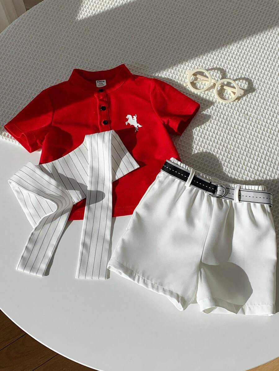 SHEIN 男宝宝三件套舒适休闲百搭日常时尚简约风套装,包括红色领短袖T恤POLO针织衫、白色条纹披肩、白色短裤及腰带,多件套制服正装,适合室内、室外、日常、运动、玩耍、派对、拍照、度假、节日、婚礼、迎婴派对、洗礼和一周岁生日庆祝等场合,春夏皆宜。 - 紅色 - 查看 1
