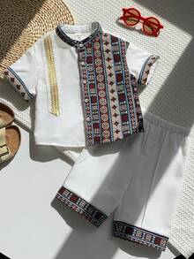 SHEIN 2pcs/Set Baby Boy White Summer Modest Party Wedding Guest Al-Adha Gold Ribbon Geometric Pattern Short Sleeve Shirt & Shorts Arab Dress Party Wear - Multicolor - View 4