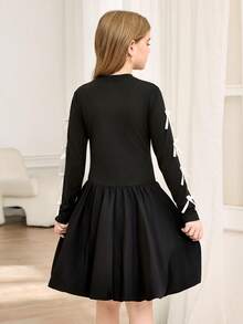 SHEIN 女童长袖白色蝴蝶结简约优雅休闲黑色翻领连衣裙，适合外出、上学、通勤，可搭配外套、夹克、风衣。 - 黑色 - 查看 2