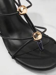 SHUZIA #GlamChic Giày cao gót quai mảnh 3 inch bằng da thuần chay màu đen đính hạt vàng dành cho nữ – Giày cao gót hiện đại, thanh lịch và tự tin. - màu đen - Xem 5