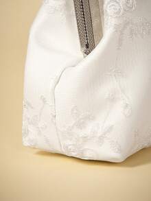 Travachic Bolso de mano con cadena de encaje de flores encantadoras blancas para mujer, de material suave, bolso de hombro perfecto para fiestas, bodas, graduaciones, cenas, combinando con vestidos de novia, vestidos formales, vestidos de graduación, vestidos de cumpleaños - Blanco - Ver 6