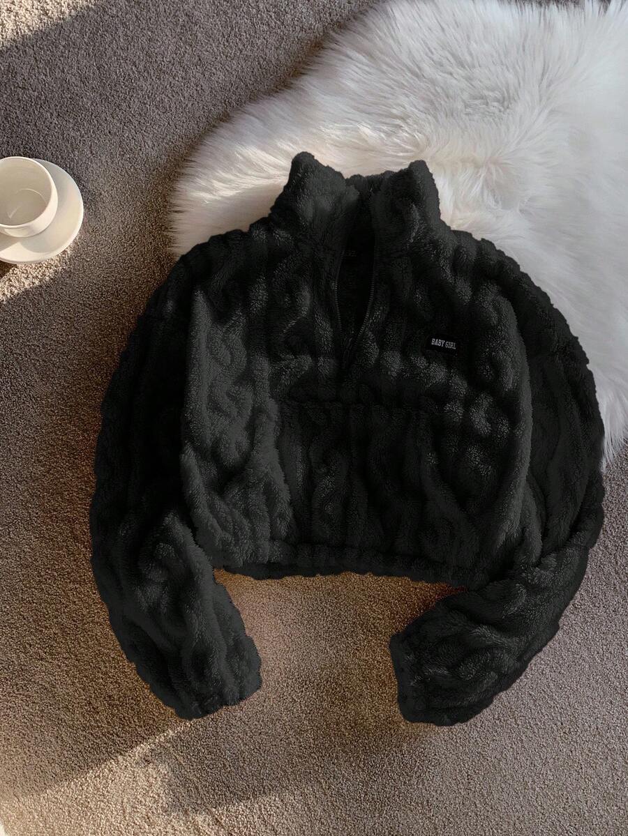 Comfortcana 黑色女士短字母图案毛绒休闲卫衣