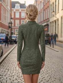 Vestido Corto Ajustado con Manga Larga y Cuello Alto de Invierno de Tela Hachi para Mujer - Verde - Ver 2