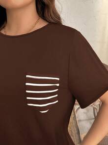 SHEIN LUNE 大码条纹拼接撞色口袋装饰休闲T恤 西部风格 - 巧克力棕 - 查看 3