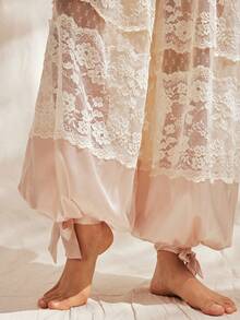 Easelle 复古蕾丝拼接镂空透视浪漫女士长裤 - 杏色 - 查看 9