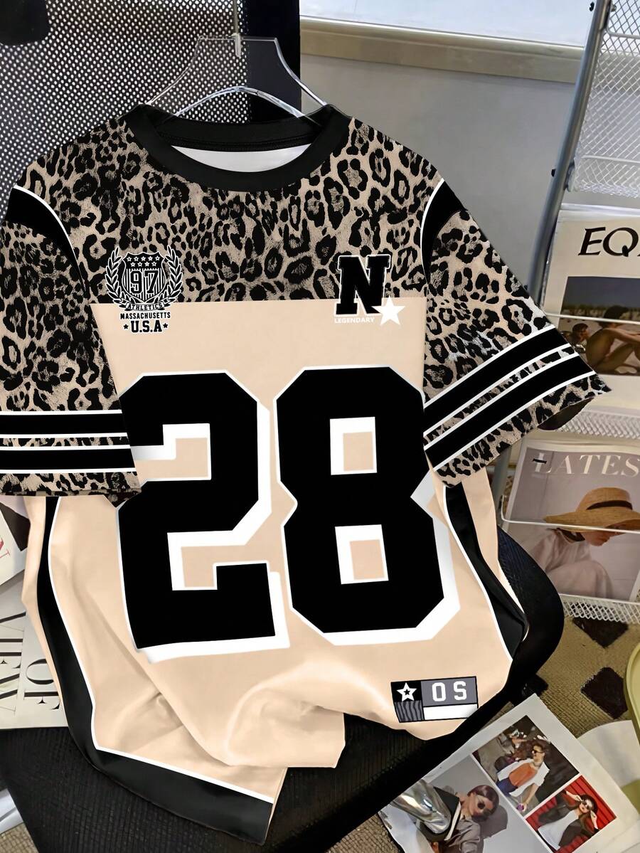 SHEIN Áo thun tay ngắn, họa tiết da báo ngụy trang phong cách Mỹ cổ điển với họa tiết kỹ thuật số, phong cách đường phố, quần áo trở lại trường, quần áo giáo viên nữ, quần áo lễ hội trở lại trường - trắng - Xem 1