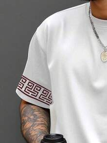 Manfinity Homme Áo thun tay ngắn họa tiết hoa và chữ Spade A thời trang dành cho nam cỡ lớn, áo phông thường ngày, tối giản và đa năng, món quà tuyệt vời cho bạn trai hoặc gia đình - trắng - Xem 5