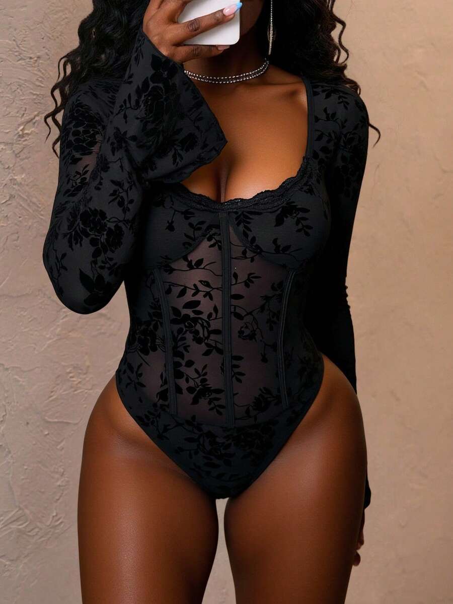 Slaydiva New Spring/Summer Wedding/New Year/Valentine's Day New Y2K Streetwear Inspired Lace Trim Crop Top With Flared Sleeves, Sexy Bodysuit For Music Festivals, Dates, Everyday Wear, Spring/Summer Lace Body Suit Bodysuits For Women Black Bodysuit Women Black Lace Bodysuit - Black - View 1