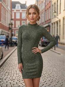 Vestido Corto Ajustado con Manga Larga y Cuello Alto de Invierno de Tela Hachi para Mujer - Verde - Ver 1