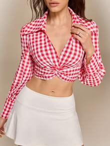 Hanevo Women's Valentine's Day Red Plaid Cropped Collared Long Sleeve Top - Red - View 3