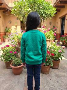 Sudadera para niña estilo casual sencillo, confección en color sólido de alta calidad, tela suave de punto, sin estampado, corte amplio y cómodo, cuello redondo, manga larga, primavera/otoño, ideal para uso diario y actividades casuales - Verde - Ver 3