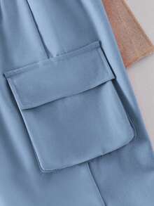 SHEIN ChillGRL Bộ 2 áo phông thường ngày và quần túi hộp cho bé gái tuổi teen, áo phông cổ tròn tay ngắn họa tiết thêu bướm và quần dài, trang phục thời trang cho mùa xuân/hè - Màu xanh lam - Xem 8