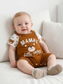 Bộ 2 món cho bé trai: Áo liền thân cổ tròn tay ngắn và quần yếm in chữ & hình gấu hoạt hình, kiểu dáng thường ngày, thích hợp mặc đi trong nhà. Bộ quần áo trẻ em unisex, màu nâu mocha, thương hiệu Mimi, và các thương hiệu khác như Baby Bear Clothes. - Nhiều màu - Xem 4