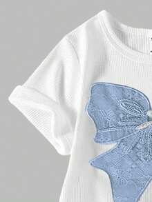 SHEIN ChillGRL Bộ 2 áo phông thường ngày và quần túi hộp cho bé gái tuổi teen, áo phông cổ tròn tay ngắn họa tiết thêu bướm và quần dài, trang phục thời trang cho mùa xuân/hè - Màu xanh lam - Xem 5