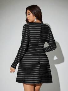 Viva Relle Plus Size Women Contrast Lace Swan Collar Striped Long Sleeve Fashion Dress