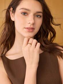 MOTF PREMIUM Anillo de múltiples capas con diseño cruzado enchapado en oro de 18K con circonita cúbica - Amarillo Oro - Ver 7