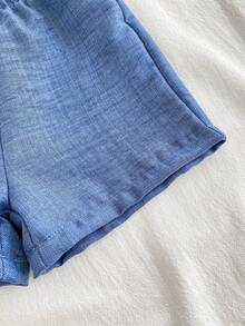 SHEIN Vintaside Kids 女婴白色纯色提花纹理面料圆领无袖露脐褶皱上衣，饰以彩色波点印花，搭配粉色弹力腰舒适简约短裤，休闲度假装扮，春夏皆宜。 - 藍色 - 查看 11