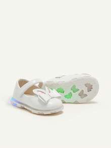 Cozy Pixies Zapatos versátiles y lindos para niñas pequeñas con correa de gancho y bucle, convenientes para uso en interiores y exteriores, diseño de conejo - Blanco - Ver 10