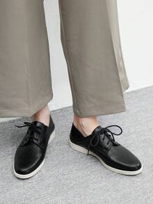 CUCCOO BIZCHIC Women's Casual Lace-Up Leather Flats For Christmas - Black - View 5