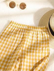 SHEIN Playful Pals 2pcs Toddler Baby Girls Casual Cute Solid Yellow Chest Pocket Short Sleeve Round Neck T-Shirt Tee Top And Gingham Plaid Checkered Print Wide Leg Pants Trousers Two Piece Set Soft Comfy Loose Fit Clothes Outfits For Holiday Daily Summer Spring - Yellow - View 3