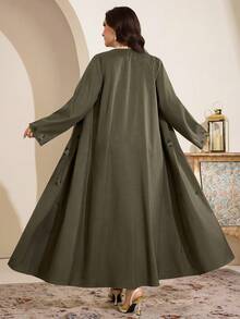 Al Najma 大码女式花卉刺绣长袖宽松阿拉伯长袍套装 - 軍綠色 - 查看 3