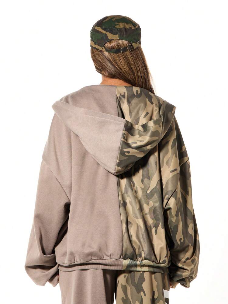 SUMWON Oversized Boxy Zip Through Camo Spliced Mixed Graphic Text Print Hoodie With Drawstring Fall Winter Streetwear