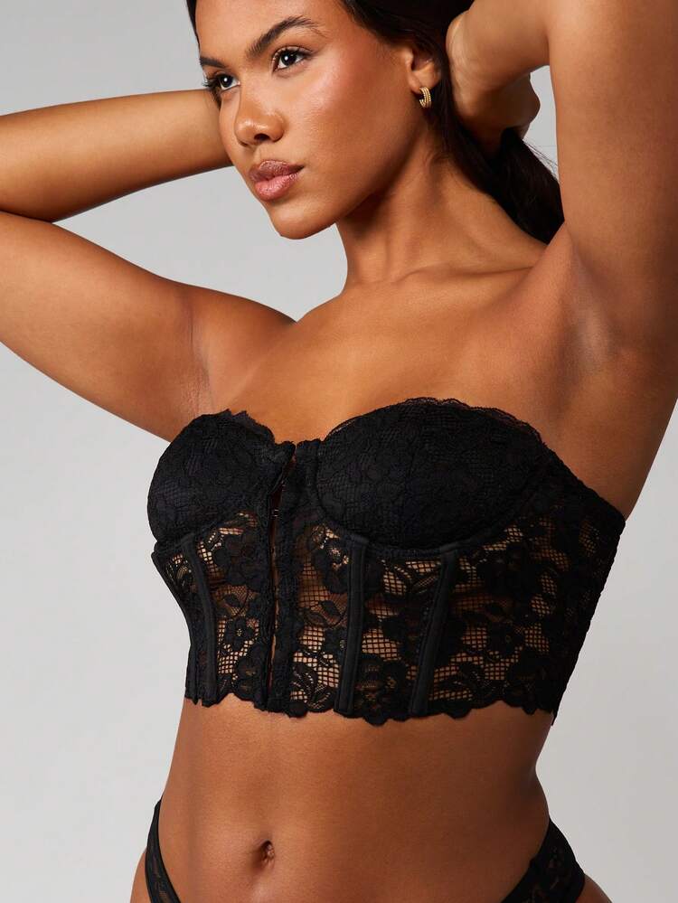 MISSGUIDED Scalloped Lace Hook Eye Bandeau Top Strapless Bralette Crop Top Sweetheart Neckline Bustier Corset Style Evening Party Club Wear Lingerie Inspired Top