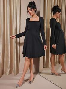 Momance Elegant Maternity Dress With Square Neckline And Ruffle Hem - Black - View 5