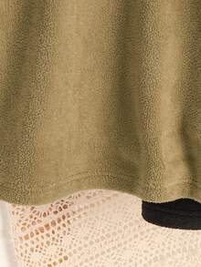 男童打底衫两件装，长袖打底衫，圆领套头衫，绣有“好运”字样，橄榄绿和黑色，保暖抓绒内里，适合秋冬季穿着，假日2026新年必备休闲简约运动风校服