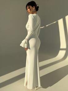 Aloruh Vestido de festa branco elegante, modelo sereia com decote em V profundo e mangas flare vazadas para mulheres. - Branco - Ver 4
