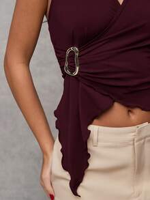 SHEIN BAE 这款棕色不对称下摆金属扣装饰性感女式上衣，适合日常外出、通勤休闲、下午茶聚会、夏季穿着、乡村音乐会等场合，也可作为露背上衣。 - 紫紅色 - 查看 5