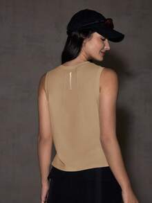 OutZeal 女士运动背心 日常健身上衣 夏季柔软莫代尔混纺弹力弧形下摆 - 杏色 - 查看 11