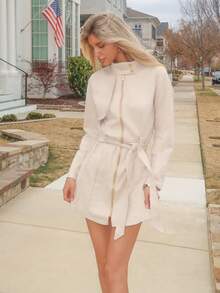 Sydney Algeri Abrigo con cremallera, cinturón y detalle de solapa para otoño/invierno - Caqui - Ver 5