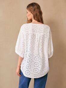 Florisole Camisa suelta y casual de algodón con diseño calado y de unicolor, de manga 3/4 y con abertura frontal, adecuada para primavera y verano - Blanco - Ver 2