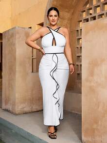 Swim Oasis Bộ đồ bơi liền thân khoét lỗ chữ thập cỡ lớn dành cho nữ kèm áo choàng và váy - Màu be - Xem 4