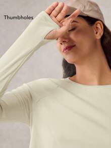 OutZeal 女士冬季保暖户外长袖T恤，日常休闲保暖内衬，触感如黄油般柔软，带拇指孔 - 杏色 - 查看 2