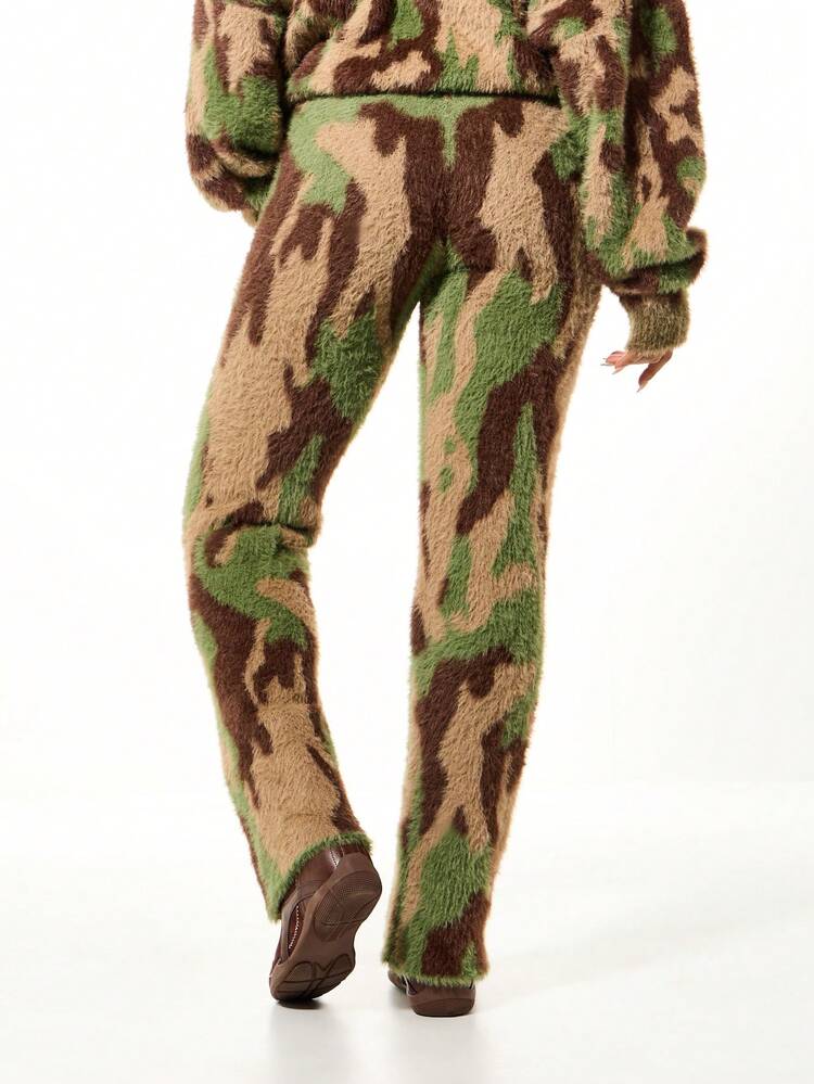 SUMWON WOMEN Camouflage Fleece Jogger Pants With Elastic Waistband
