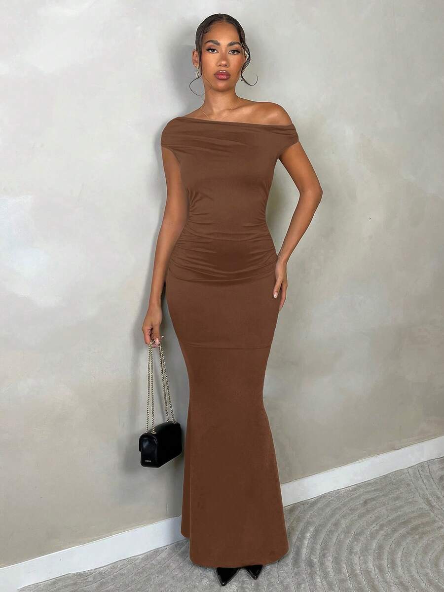 SHEIN BAE 优雅女士不对称下摆连衣裙，适合日常穿着、约会、外出、派对、夜店、万圣节等场合。 - 棕色 - 查看 1