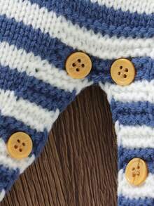 SHEIN Bộ 2 áo len xanh lá cây cho bé sơ sinh: Áo khoác cardigan cổ tròn tay dài có túi + Quần yếm sọc có dây đeo - Màu xanh lam - Xem 4