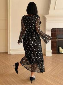 Dazy Plus Đầm Valentine thanh lịch đính sequin tay xòe, eo ôm, co giãn, cỡ lớn. - màu đen - Xem 2