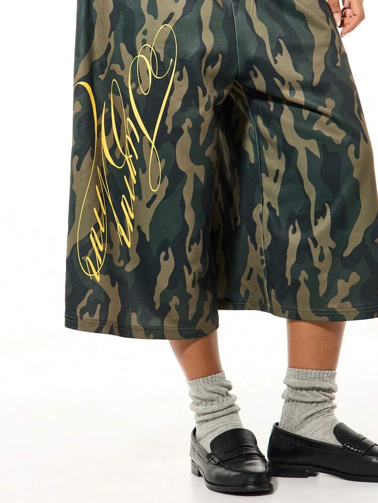 SUMWON WOMEN Oversized Jorts mit weitem Bein und Camouflage-Muster